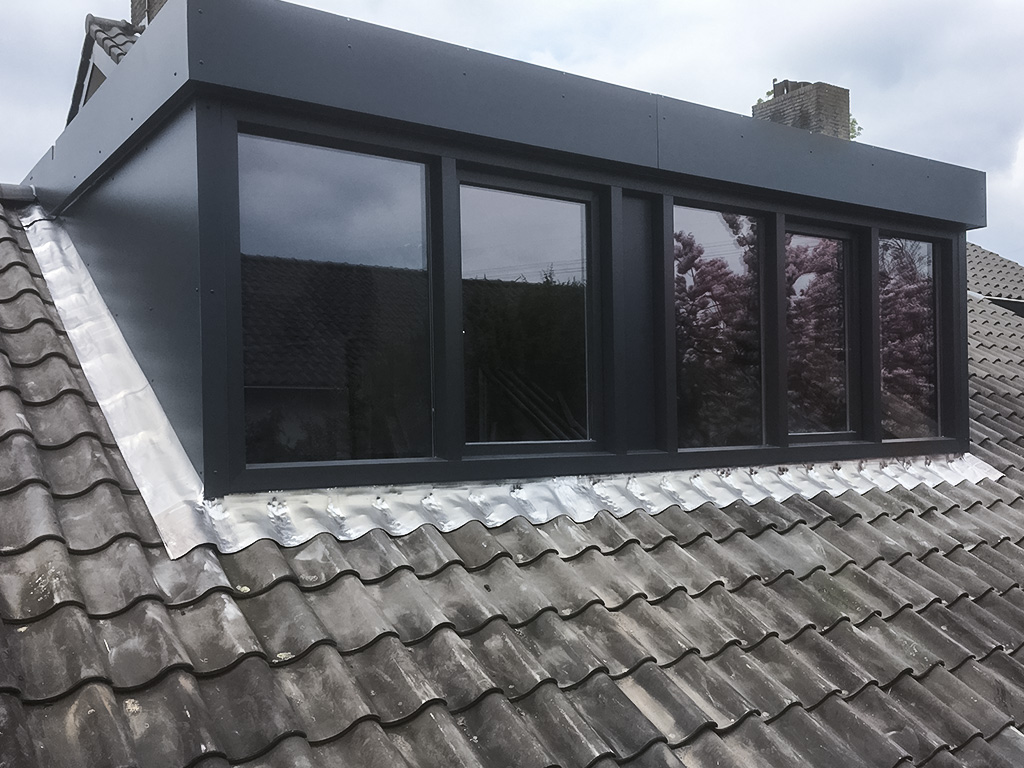 Dakkapel-H-en-R-aannemersbedrijf-6